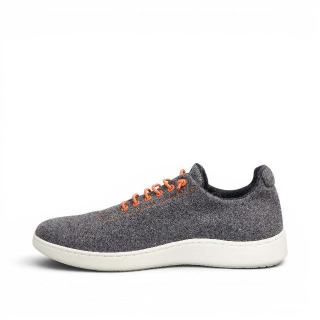 Baabuk Classic Wooler sneakers in grey wool with vibrant orange laces and a white TPU sole, side view.