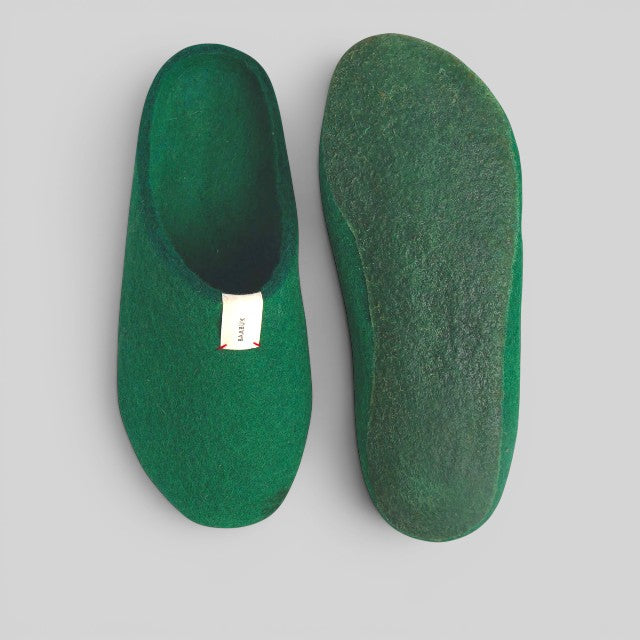 Baabuk Kanga lush green wool slippers with a slip-on design and natural latex coated soles