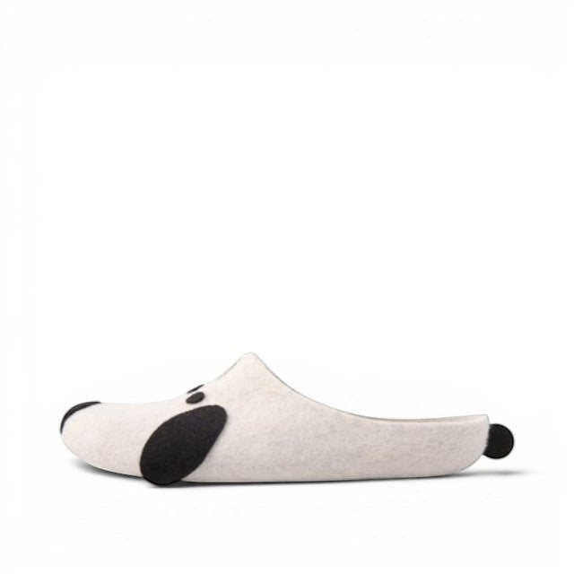 Baabuk Kanga Woof slippers in light grey wool with black dog ear and nose details, side view