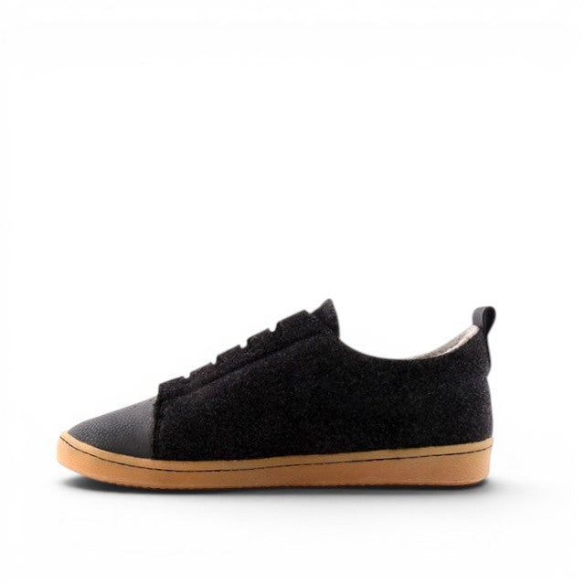 Baabuk Shunya Wooler black sneaker made from sustainable Burel wool and plant-based MIRUM leather with a gum sole.